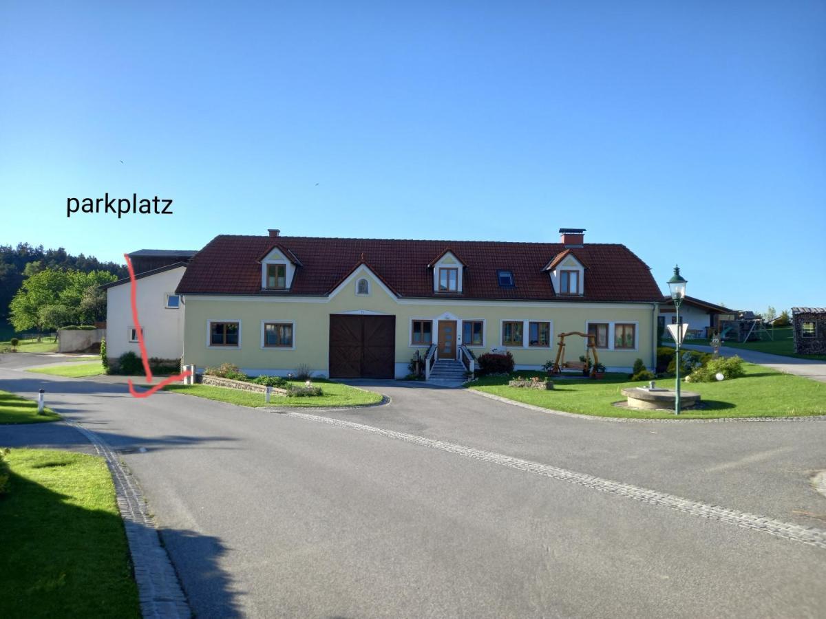 Apartment Am Alpakahof Hahn Grafenschlag 외부 사진
